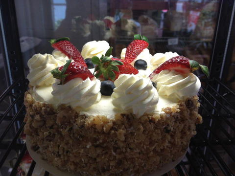 Helensvale Bakery - Tourism Noosa 0