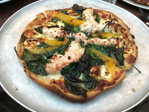 Sticky Fingers Pizzeria - Tourism Noosa 0