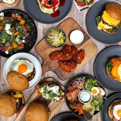 Dizy's - Tourism Noosa 0