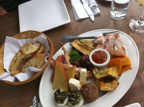 Base Camp Cafe - Tourism Noosa 0