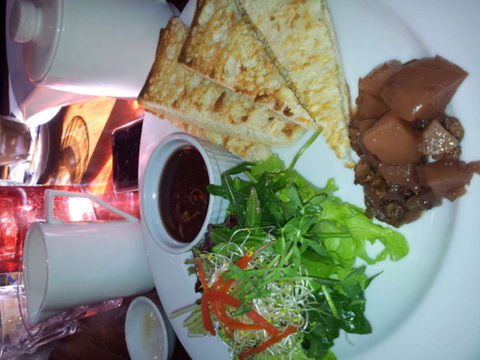 Bistro On Cinders - Tourism Noosa 0