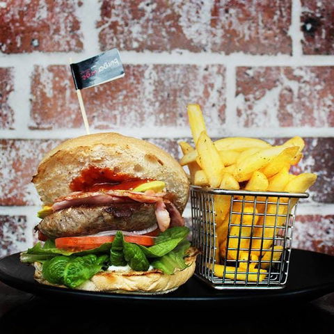 Burger Urge - Tourism Noosa 0