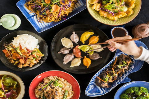 Liu Ji - Tourism Noosa 0