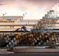 The Rising Sun Hotel Auburn - Tourism Noosa