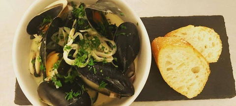 A Treat Of France - Tourism Noosa 2