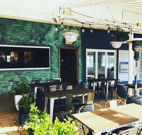 A Treat Of France - Tourism Noosa 7