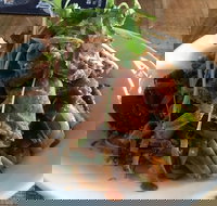 Holdfast Hotel - Tourism Noosa