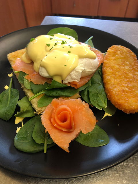 Cafe Edge - Tourism Noosa 5