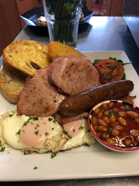 Cafe Edge - Tourism Noosa 6