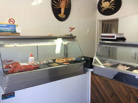 Tasmanian Coastal Seafoods - Tourism Noosa 0