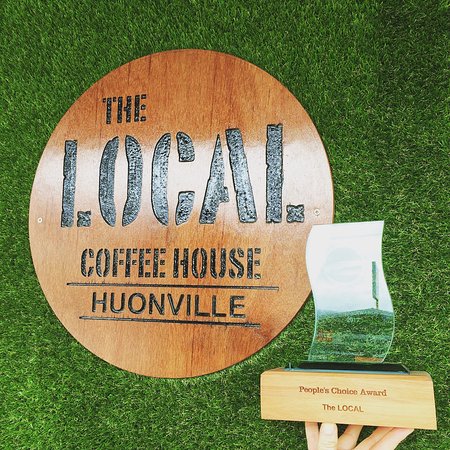 The Local - Tourism Noosa 0