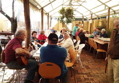 Ken's Humble Pie Shop - Tourism Noosa 7