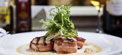 Home Hill Winery Restaurant - Tourism Noosa 3