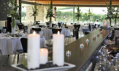 Home Hill Winery Restaurant - Tourism Noosa 5