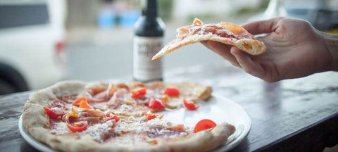 The Hub Pizza & Beer - Tourism Noosa 6