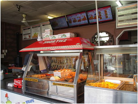 Shortiez Country Fried Chicken - Tourism Noosa 0