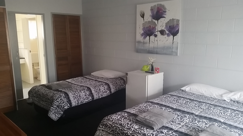 Kabra Hotel - Tourism Noosa 2
