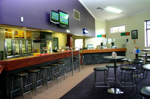 Parkhurst Tavern - Tourism Noosa 4
