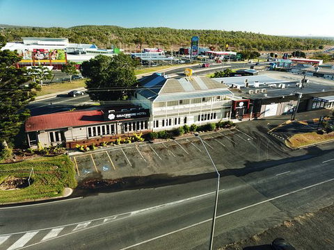 Gracemere Hotel & Bistro - Tourism Noosa 0