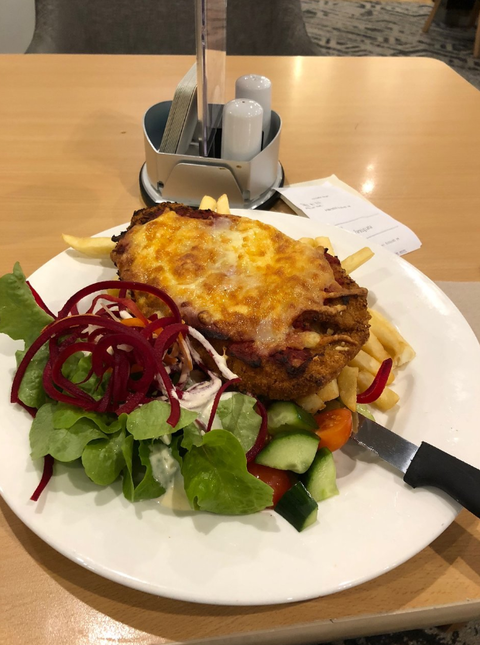 Cherry Street Sports Club - Tourism Noosa 1