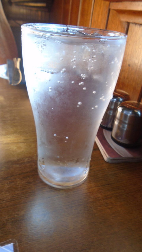 The Empire Hotel - Tourism Noosa 5