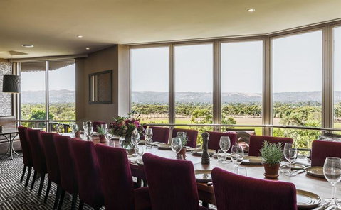 Skyline Restaurant - Tourism Noosa 1