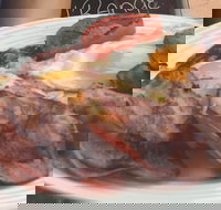 Majors Munchies - Tourism Noosa