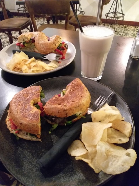 Piper Lane Cafe - Tourism Noosa 1