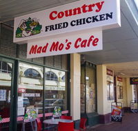 Mad Mo's - Tourism Noosa