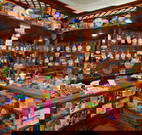 Sticky Fingers Candy Store - Tourism Noosa