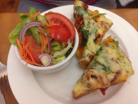 42nd Street Cafe - Tourism Noosa 0