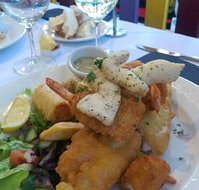 Bridgeport Hotel - Tourism Noosa