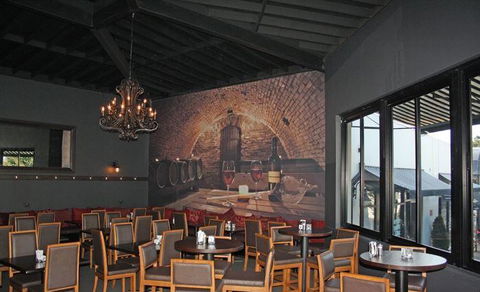 Village Lane Cafe & Wine Bar - Tourism Noosa 6