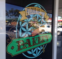 Hollywood Bakery and Cafe - Tourism Noosa