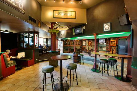 O'Malley's Irish Pub - Tourism Noosa 0