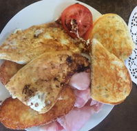 Ally's On Kingaroy Street - Tourism Noosa