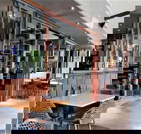 Mission Beach Tavern - Tourism Noosa