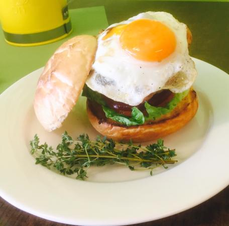 Snackleberry - Tourism Noosa 0