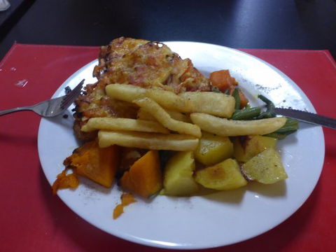 Commercial Hotel - Tourism Noosa 0