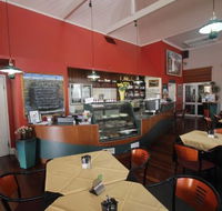 Henry's Cafe and Restaurant - Tourism Noosa