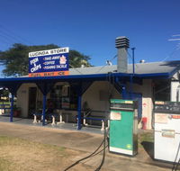 Lucinda Jetty Store  Take-Away - Tourism Noosa