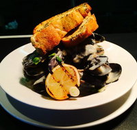 Ocean Grove Hotel - Tourism Noosa