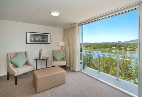 Empire Apartment Hotel - Tourism Noosa 12