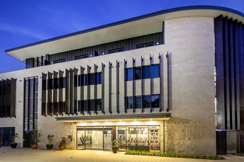 St Catherine's on Park - Tourism Noosa 0