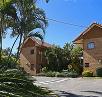 Quality Hotel Robertson Gardens - Tourism Noosa