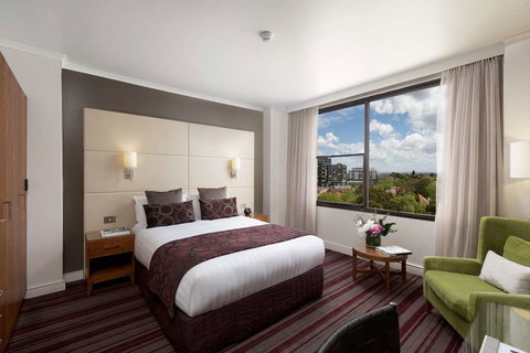 The Miller Hotel - Tourism Noosa 5