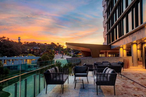 Eatons Hill Hotel - Tourism Noosa 15