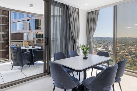 Meriton Suites George St - Tourism Noosa 2