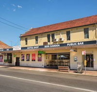 Nightcap at Regents Park Hotel - Tourism Noosa