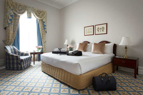 The Hotel Windsor - Tourism Noosa 4